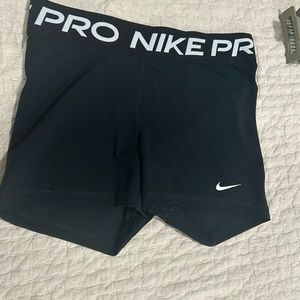 women’s black 3 inch Nike pro shorts